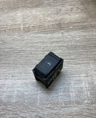 Skoda Octavia Mk1 (1U) Electric window control switch 1U0959855A