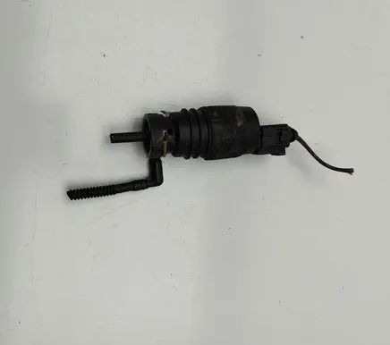 Audi A8 S8 D3 4E Windscreen/windshield washer pump 1K5955651