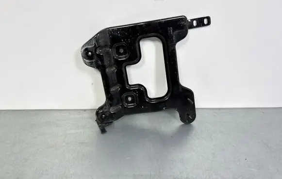 MG ZS Battery bracket 10660337