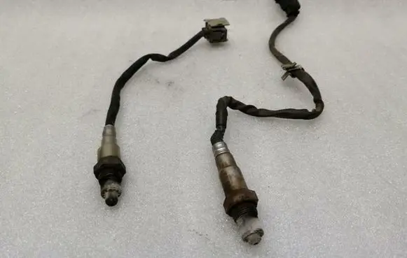 Mercedes-Benz A W176 Lambda probe sensor A0258017341 A0075426318