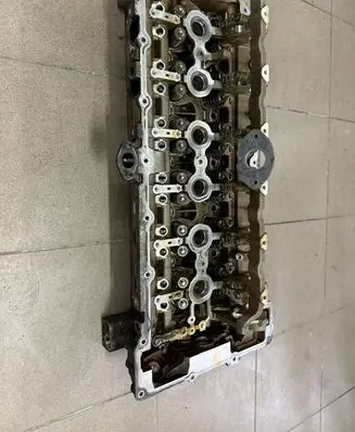 BMW 1 E82 E88 Engine head 