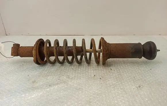 Volkswagen K70 Rear shock absorber with coil spring 