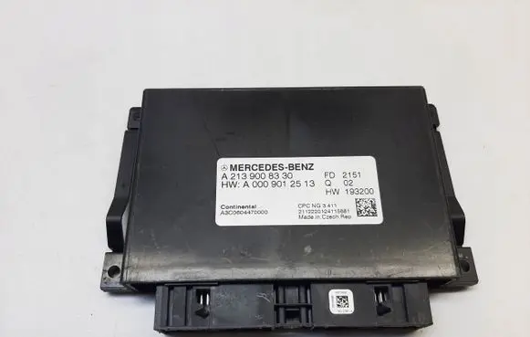 Mercedes-Benz C W205 Gearbox control unit/module A2139008330