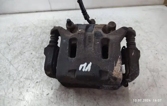 Nissan Navara Front brake caliper