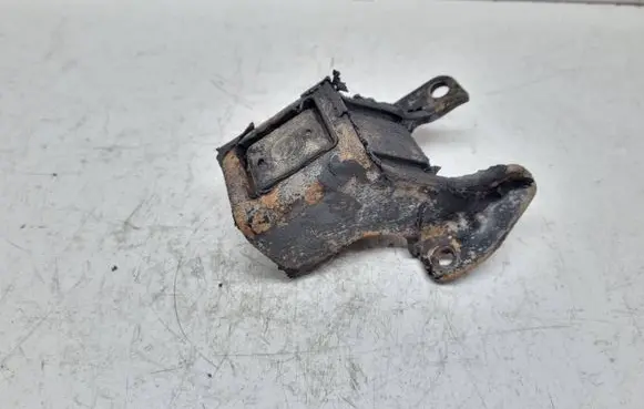 Toyota RAV 4 (XA20) Other engine bay part