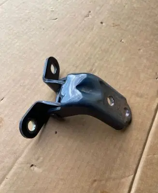 KIA Sportage Rear door lower hinge