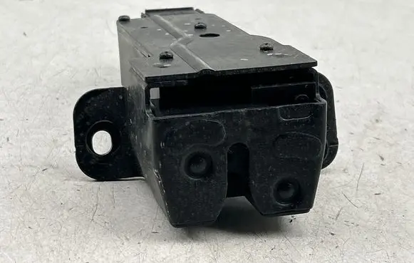 Chevrolet Captiva Tailgate/trunk/boot lock/catch/latch