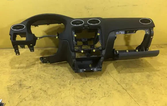 Ford Focus Dashboard 4M51A04320