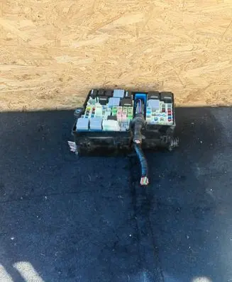 Ford Grand C-MAX Fuse module F1DT14K733