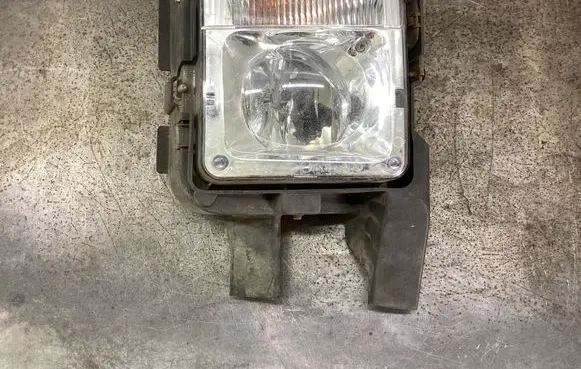 Cadillac SRX Front fog light 15915312
