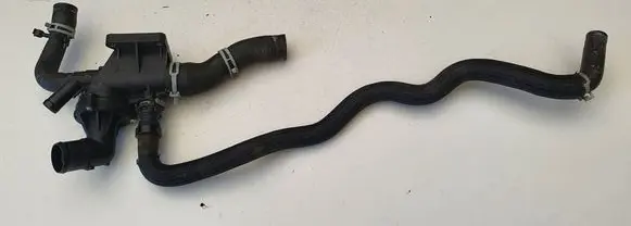 Nissan X-Trail T32 Thermostat housing 