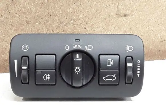 Volvo V70 Light switch 30739413