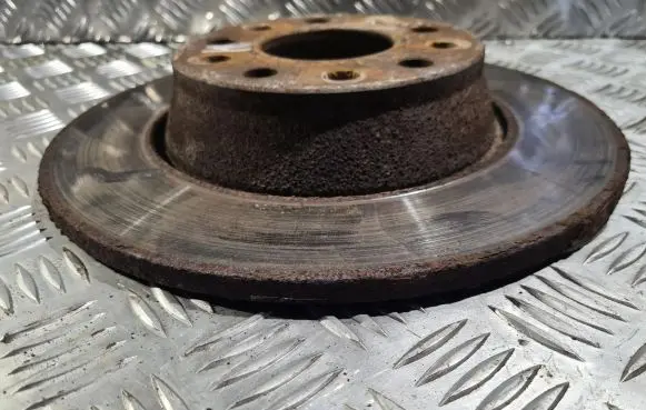 Volkswagen PASSAT B6 Rear brake disc