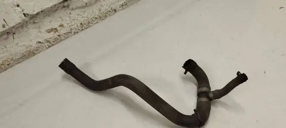 Mercedes-Benz GLS X166 Engine coolant pipe/hose A1668304996