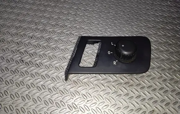 Volkswagen Caddy Wing mirror switch 1T1959552F