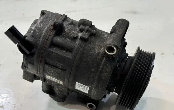 Audi A4 S4 B8 8K Air conditioning (A/C) compressor (pump) 8K0260805E
