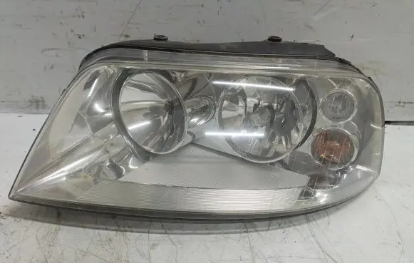 Volkswagen Sharan Headlight/headlamp 030118220100