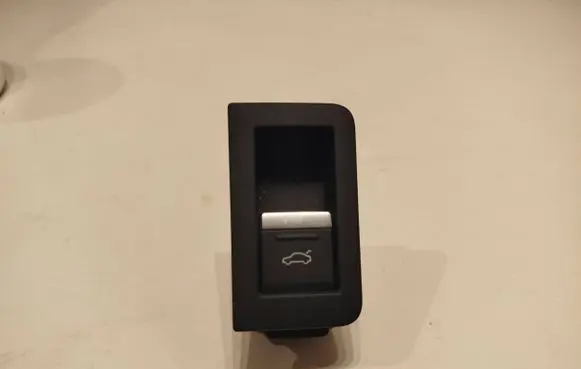 Audi A6 S6 C8 4K Tailgate opening switch 4K0959831 4K0959830