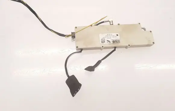 Jaguar XJ X350 Aerial antenna amplifier 2W9318C847AD 2930000