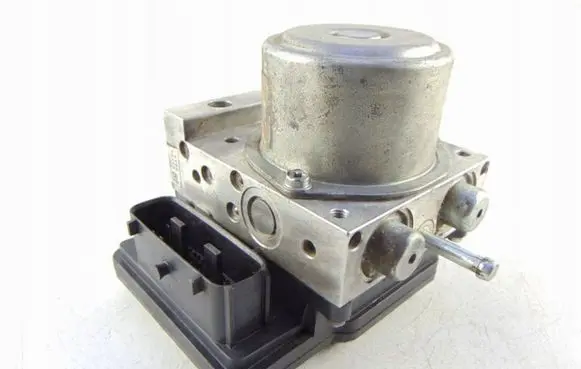 Nissan Bluebird Sylphy II Master brake cylinder A98000EU6