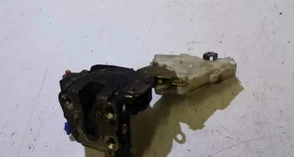 Front door lock