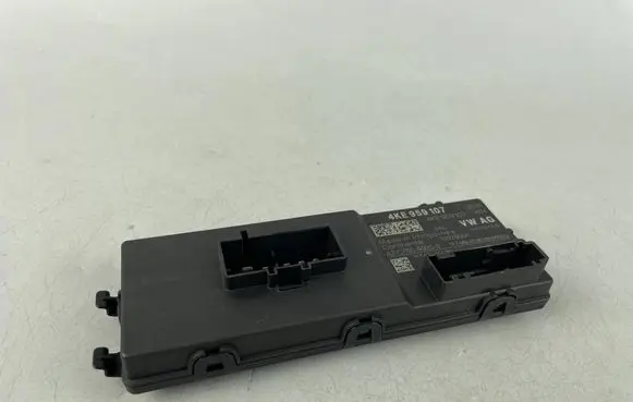 Audi e-tron Tailgate/trunk control unit/module 4KE959107