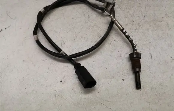 Volkswagen Polo V 6R Exhaust gas temperature sensor 03P906088A