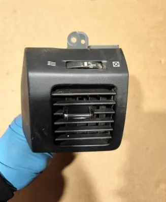 Toyota Land Cruiser (J120) Dash center air vent grill 5566060140