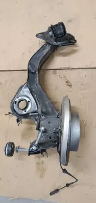 BMW 1 F40 Rear wheel hub 8842880
