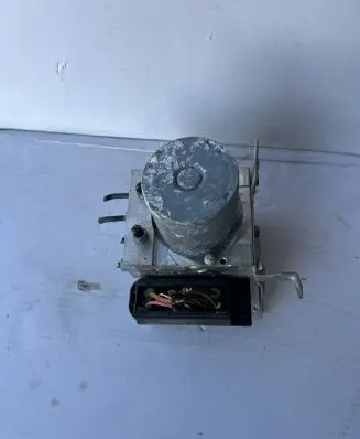 BMW X1 E84 ABS Pump 6860216 34516860216 6860217