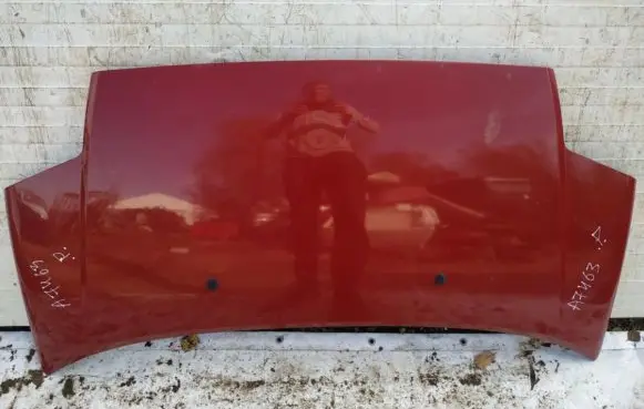 Citroen C2 Engine bonnet/hood raudonos