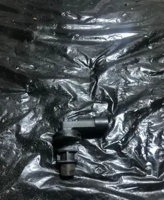 Opel Astra H Camshaft position sensor 55201876