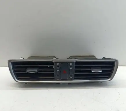 Mazda 3 III Dash center air vent grill BHN26491X