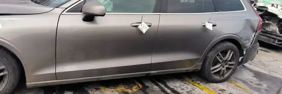 Volvo V60 Front door 727PEBBLEGREY