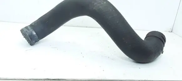 Toyota Avensis Verso Engine coolant pipe/hose