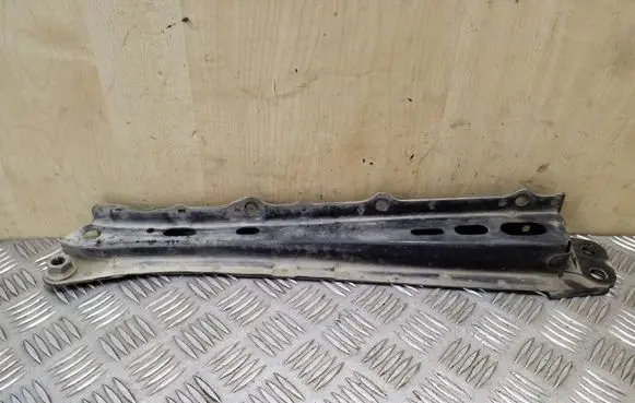 Lexus CT 200H Other engine bay part