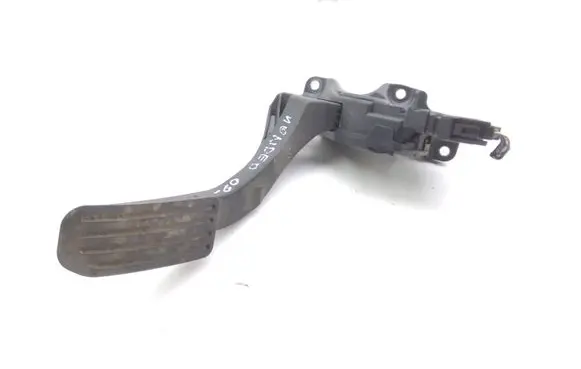 Ford Mondeo MK IV Accelerator throttle pedal 6G929F836SC