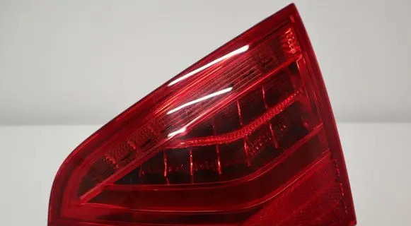 Audi A5 8T 8F Tailgate rear/tail lights 8T0945094C
