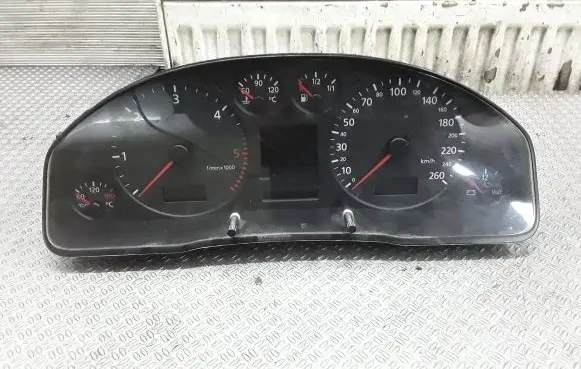 Audi A6 S6 C5 4B Speedometer (instrument cluster) 4B0920932K