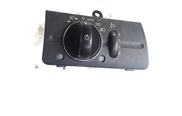 Mercedes-Benz E W211 Light switch 2115450304 04056041