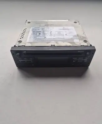 Radio/CD/DVD/GPS head unit