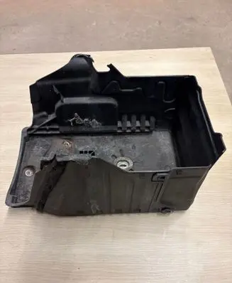 Volvo XC60 Battery tray 31294078
