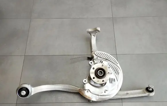 Audi A6 Allroad C8 Front wheel hub spindle knuckle 4K0407560D