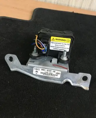 Volvo V50 ESP acceleration yaw rate sensor 8N513C187AA