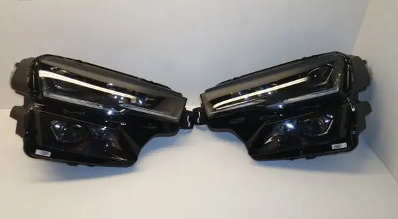Skoda Karoq Headlight/headlamp 57B94103657B941035