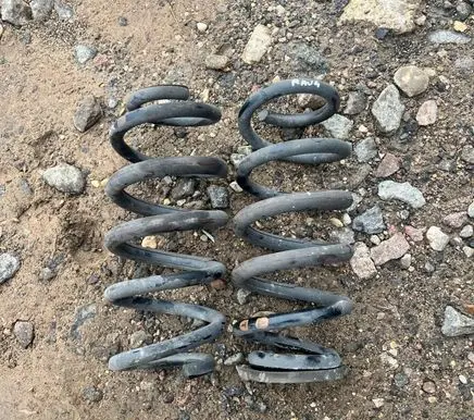 Toyota RAV 4 (XA40) Rear coil spring