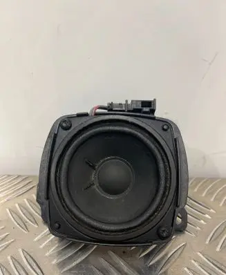 Audi A8 S8 D3 4E Front door speaker 4E0035411P 373071002