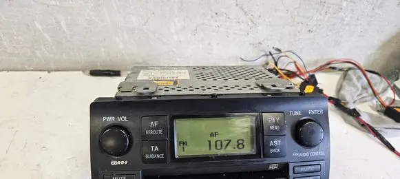 Radio/CD/DVD/GPS head unit