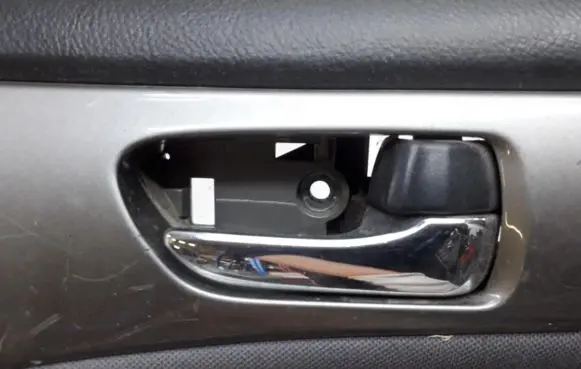 Front door interior handle