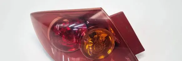 Mazda 3 I Rear/tail lights P2912 E110640